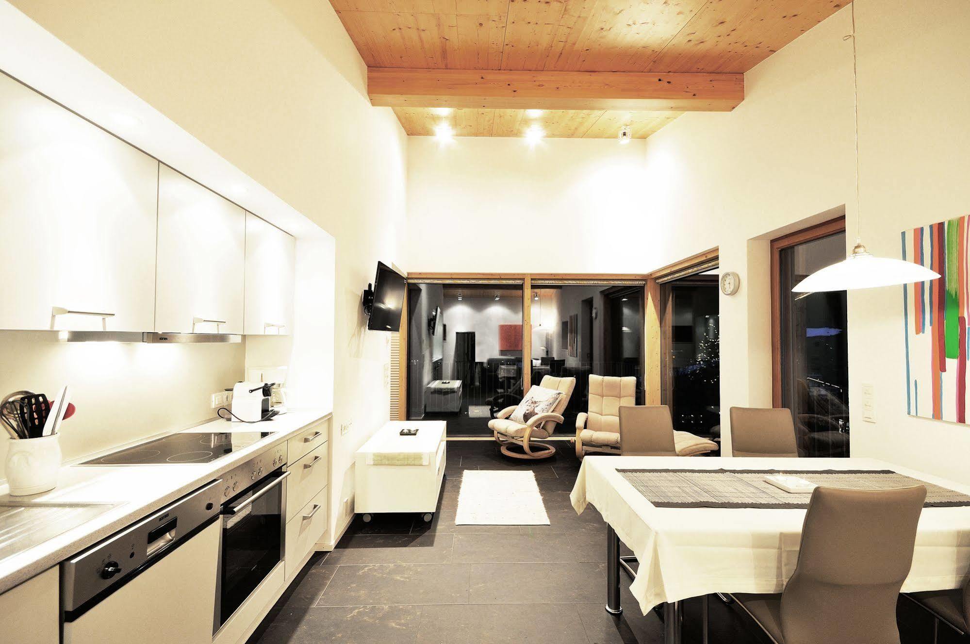 Bellavista Apartment บรานด์ ภายนอก รูปภาพ